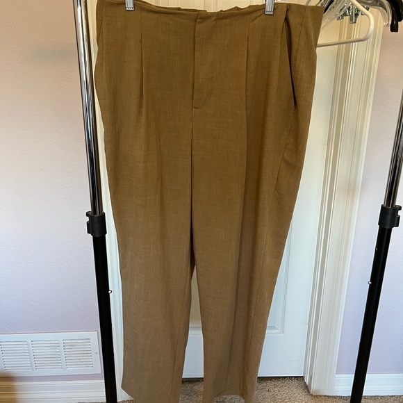 A New Day Tan High Rise relaxed fit tapered ankle trouser, size 16 - Picture 1 of 3
